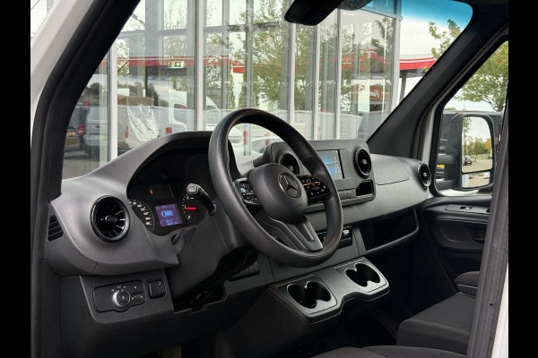 Mercedes-Benz Sprinter 315 1.9 CDI Bakwagen | Laadklep | Navi | Carplay | Cruisec. | Airco Mercedes-Benz Sprinter 315 1.9 CDI Bakwagen | Laadklep | Navi | Carplay | Cruisec. | Airco