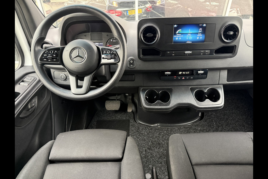 Mercedes-Benz Sprinter 315 1.9 CDI Bakwagen | Laadklep | Navi | Carplay | Cruisec. | Airco Mercedes-Benz Sprinter 315 1.9 CDI Bakwagen | Laadklep | Navi | Carplay | Cruisec. | Airco