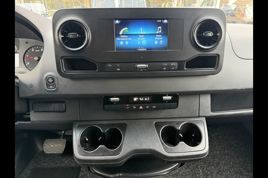 Mercedes-Benz Sprinter 315 1.9 CDI Bakwagen | Laadklep | Navi | Carplay | Cruisec. | Airco Mercedes-Benz Sprinter 315 1.9 CDI Bakwagen | Laadklep | Navi | Carplay | Cruisec. | Airco
