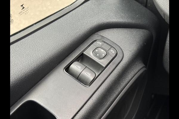 Mercedes-Benz Sprinter 315 1.9 CDI Bakwagen | Laadklep | Navi | Carplay | Cruisec. | Airco Mercedes-Benz Sprinter 315 1.9 CDI Bakwagen | Laadklep | Navi | Carplay | Cruisec. | Airco