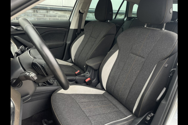 Škoda SCALA 1.0 TSI Sport Business | Carplay | Navi | Virtual cockpit | Climate | PDC Škoda SCALA 1.0 TSI Sport Business | Carplay | Navi | Virtual cockpit | Climate | PDC