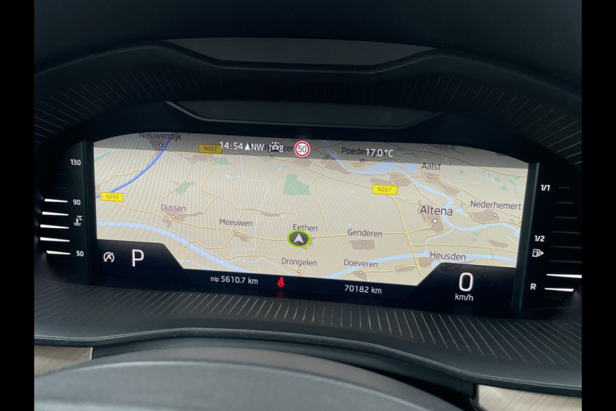 Škoda SCALA 1.0 TSI Sport Business | Carplay | Navi | Virtual cockpit | Climate | PDC Škoda SCALA 1.0 TSI Sport Business | Carplay | Navi | Virtual cockpit | Climate | PDC