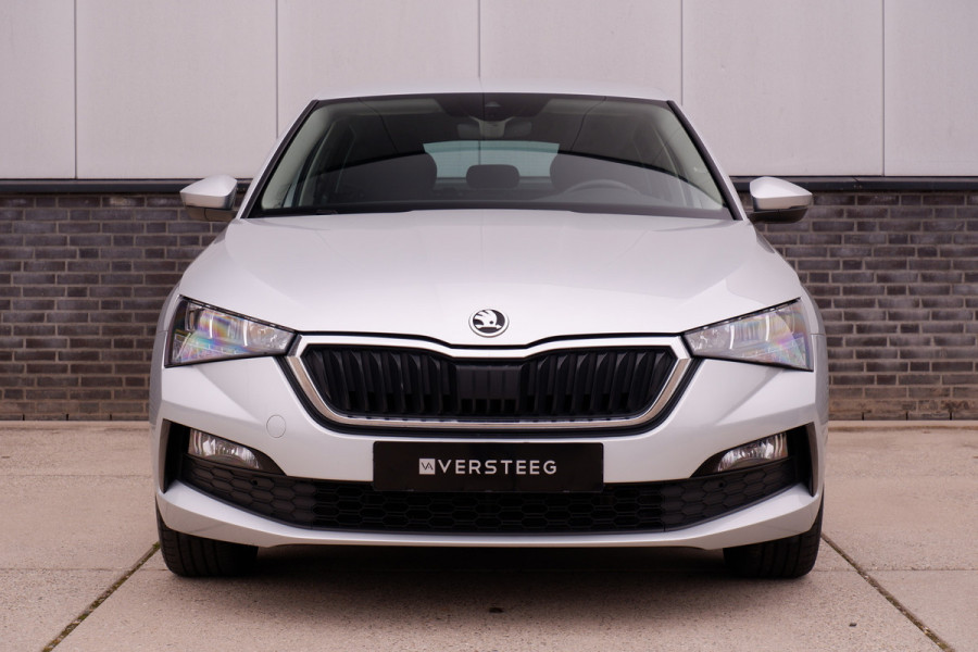 Škoda SCALA 1.0 TSI Sport Business | Carplay | Navi | Virtual cockpit | Climate | PDC Škoda SCALA 1.0 TSI Sport Business | Carplay | Navi | Virtual cockpit | Climate | PDC