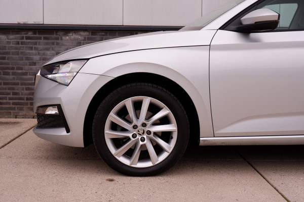 Škoda SCALA 1.0 TSI Sport Business | Carplay | Navi | Virtual cockpit | Climate | PDC Škoda SCALA 1.0 TSI Sport Business | Carplay | Navi | Virtual cockpit | Climate | PDC