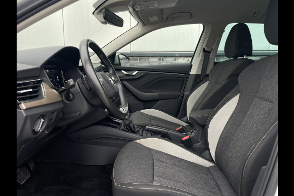 Škoda SCALA 1.0 TSI Sport Business | Carplay | Navi | Virtual cockpit | Climate | PDC Škoda SCALA 1.0 TSI Sport Business | Carplay | Navi | Virtual cockpit | Climate | PDC