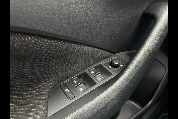 Škoda SCALA 1.0 TSI Sport Business | Carplay | Navi | Virtual cockpit | Climate | PDC Škoda SCALA 1.0 TSI Sport Business | Carplay | Navi | Virtual cockpit | Climate | PDC