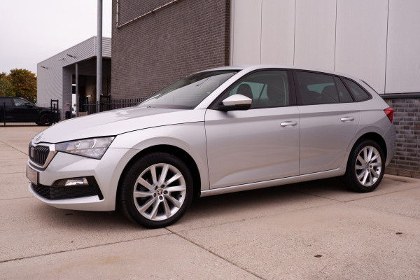 Škoda SCALA 1.0 TSI Sport Business | Carplay | Navi | Virtual cockpit | Climate | PDC Škoda SCALA 1.0 TSI Sport Business | Carplay | Navi | Virtual cockpit | Climate | PDC