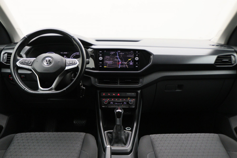 Volkswagen T-Cross 1.0 TSI DSG Style Climate, ACC, Camera, Apple Carplay, Rijstrooksensor, DAB, PDC, 16'' Volkswagen T-Cross 1.0 TSI DSG Style Climate, ACC, Camera, Apple Carplay, Rijstrooksensor, DAB, PDC, 16''