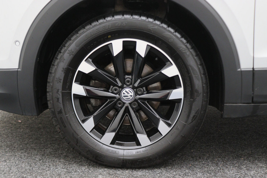 Volkswagen T-Cross 1.0 TSI DSG Style Climate, ACC, Camera, Apple Carplay, Rijstrooksensor, DAB, PDC, 16'' Volkswagen T-Cross 1.0 TSI DSG Style Climate, ACC, Camera, Apple Carplay, Rijstrooksensor, DAB, PDC, 16''