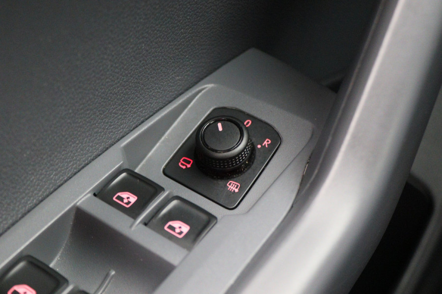 Volkswagen T-Cross 1.0 TSI DSG Style Climate, ACC, Camera, Apple Carplay, Rijstrooksensor, DAB, PDC, 16'' Volkswagen T-Cross 1.0 TSI DSG Style Climate, ACC, Camera, Apple Carplay, Rijstrooksensor, DAB, PDC, 16''