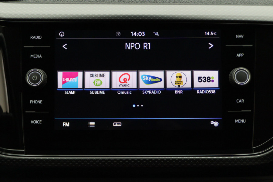 Volkswagen T-Cross 1.0 TSI DSG Style Climate, ACC, Camera, Apple Carplay, Rijstrooksensor, DAB, PDC, 16'' Volkswagen T-Cross 1.0 TSI DSG Style Climate, ACC, Camera, Apple Carplay, Rijstrooksensor, DAB, PDC, 16''