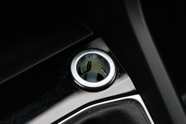 Volkswagen T-Cross 1.0 TSI DSG Style Climate, ACC, Camera, Apple Carplay, Rijstrooksensor, DAB, PDC, 16'' Volkswagen T-Cross 1.0 TSI DSG Style Climate, ACC, Camera, Apple Carplay, Rijstrooksensor, DAB, PDC, 16''