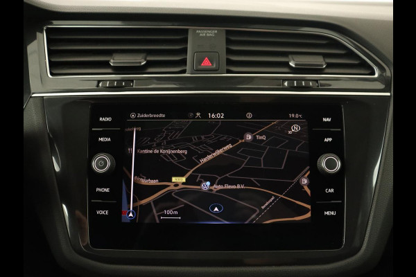 Volkswagen Tiguan Allspace 1.5 TSI Comfortline 7-persoons | 1e eigenaar | Trekhaak | Adaptive cruise | Keyless | Carplay | Navigatie | Climate control | DAB | Parkeerhulp | Bluetooth