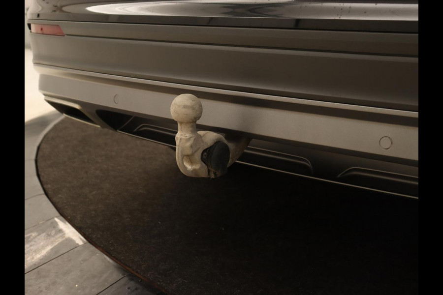 Volkswagen Tiguan Allspace 1.5 TSI Comfortline 7-persoons | 1e eigenaar | Trekhaak | Adaptive cruise | Keyless | Carplay | Navigatie | Climate control | DAB | Parkeerhulp | Bluetooth