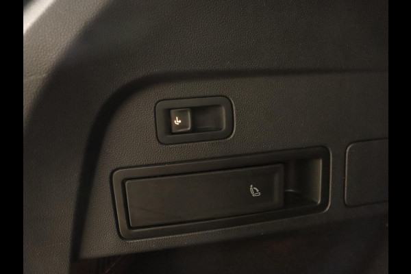 Volkswagen Tiguan Allspace 1.5 TSI Comfortline 7-persoons | 1e eigenaar | Trekhaak | Adaptive cruise | Keyless | Carplay | Navigatie | Climate control | DAB | Parkeerhulp | Bluetooth