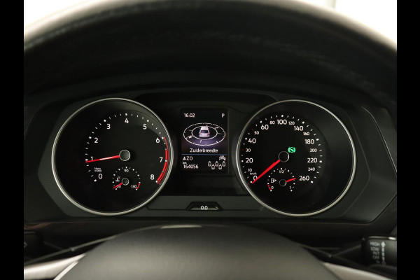 Volkswagen Tiguan Allspace 1.5 TSI Comfortline 7-persoons | 1e eigenaar | Trekhaak | Adaptive cruise | Keyless | Carplay | Navigatie | Climate control | DAB | Parkeerhulp | Bluetooth