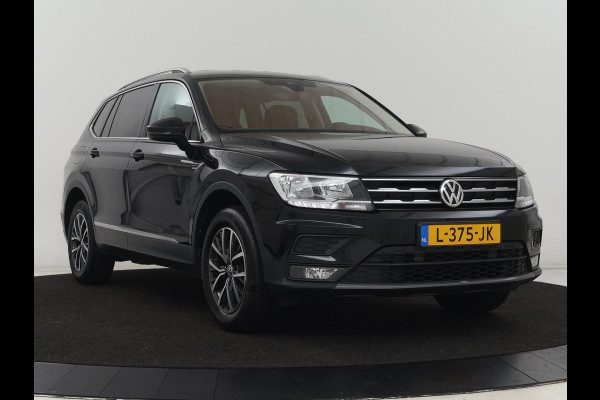 Volkswagen Tiguan Allspace 1.5 TSI Comfortline 7-persoons | 1e eigenaar | Trekhaak | Adaptive cruise | Keyless | Carplay | Navigatie | Climate control | DAB | Parkeerhulp | Bluetooth