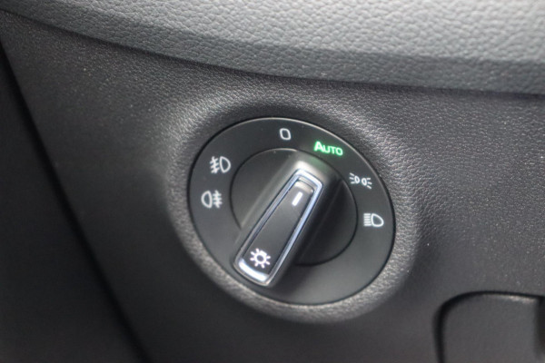 Škoda Kodiaq 1.5 TSI Business Edition Plus org.NL camera's trekhaak el.dak el.klep canton parkeerhulp Škoda Kodiaq 1.5 TSI Business Edition Plus org.NL camera's trekhaak el.dak el.klep canton parkeerhulp