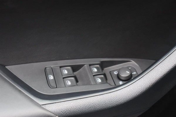 Škoda Kodiaq 1.5 TSI Business Edition Plus org.NL camera's trekhaak el.dak el.klep canton parkeerhulp Škoda Kodiaq 1.5 TSI Business Edition Plus org.NL camera's trekhaak el.dak el.klep canton parkeerhulp