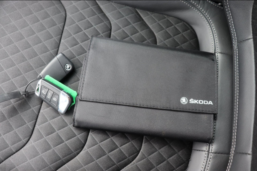 Škoda Kodiaq 1.5 TSI Business Edition Plus org.NL camera's trekhaak el.dak el.klep canton parkeerhulp Škoda Kodiaq 1.5 TSI Business Edition Plus org.NL camera's trekhaak el.dak el.klep canton parkeerhulp