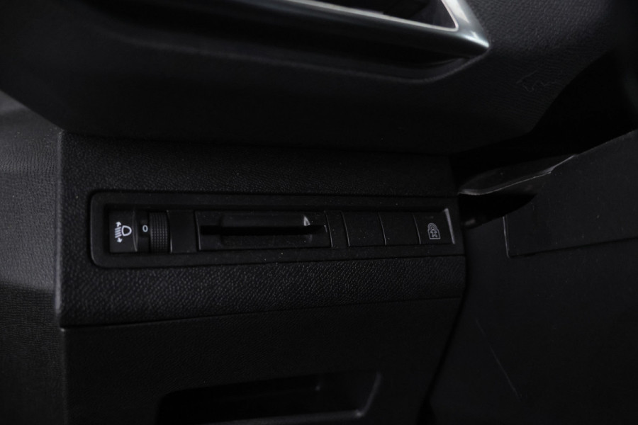 Peugeot 5008 1.2 PureTech GT-Line Avantage Automaat, 7 Pers. Volleder, Climate,