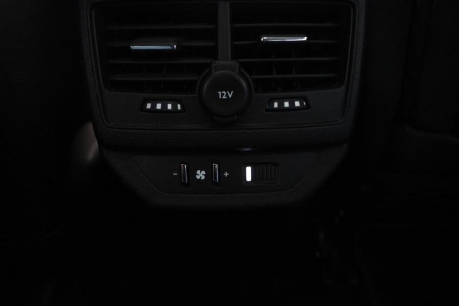 Peugeot 5008 1.2 PureTech GT-Line Avantage Automaat, 7 Pers. Volleder, Climate,