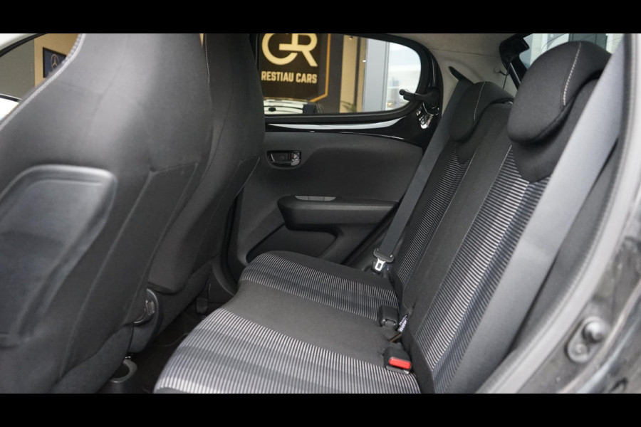 Peugeot 108 1.0 e-VTi Allure TOP! CAMERA-CARPLAY-CLIMA-CRUISE-ORIGINEEL NEDERLANDS-LICHTMETAAL-XENON Peugeot 108 1.0 e-VTi Allure TOP! CAMERA-CARPLAY-CLIMA-CRUISE-ORIGINEEL NEDERLANDS-LICHTMETAAL-XENON