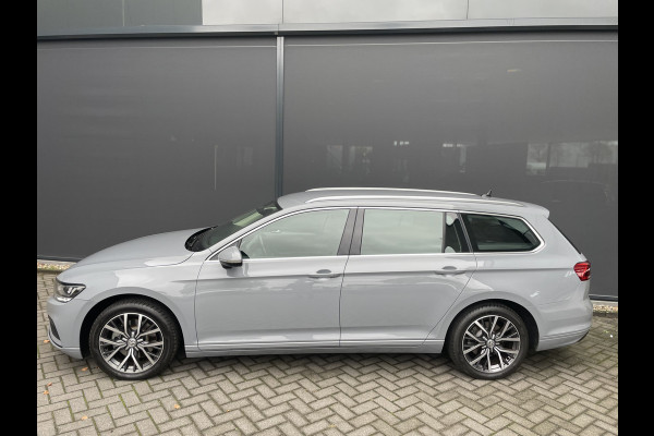 Volkswagen Passat Variant 1.5 TSI Business Climate control - Cruise control - A-uitrijcamera - Bluetooth - Keyless entry - Mistlampen - Licht metalen velgen - Navigatie/Multimedia Volkswagen Passat Variant 1.5 TSI Business Climate control - Cruise control - A-uitrijcamera - Bluetooth - Keyless entry - Mistlampen - Licht metalen velgen - Navigatie/Multimedia