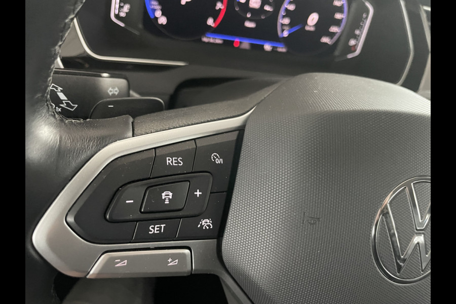 Volkswagen Passat Variant 1.5 TSI Business Climate control - Cruise control - A-uitrijcamera - Bluetooth - Keyless entry - Mistlampen - Licht metalen velgen - Navigatie/Multimedia Volkswagen Passat Variant 1.5 TSI Business Climate control - Cruise control - A-uitrijcamera - Bluetooth - Keyless entry - Mistlampen - Licht metalen velgen - Navigatie/Multimedia