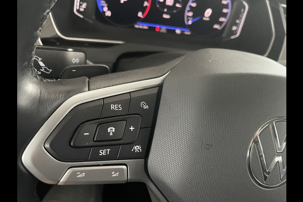 Volkswagen Passat Variant 1.5 TSI Business Climate control - Cruise control - A-uitrijcamera - Bluetooth - Keyless entry - Mistlampen - Licht metalen velgen - Navigatie/Multimedia Volkswagen Passat Variant 1.5 TSI Business Climate control - Cruise control - A-uitrijcamera - Bluetooth - Keyless entry - Mistlampen - Licht metalen velgen - Navigatie/Multimedia