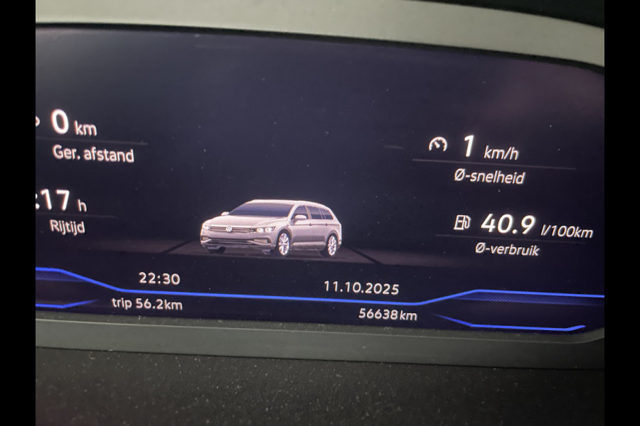 Volkswagen Passat Variant 1.5 TSI Business Climate control - Cruise control - A-uitrijcamera - Bluetooth - Keyless entry - Mistlampen - Licht metalen velgen - Navigatie/Multimedia Volkswagen Passat Variant 1.5 TSI Business Climate control - Cruise control - A-uitrijcamera - Bluetooth - Keyless entry - Mistlampen - Licht metalen velgen - Navigatie/Multimedia