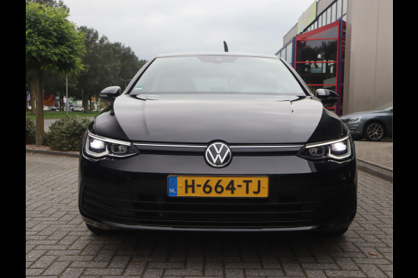 Volkswagen Golf 1.5 TSI Life Business / LED Volkswagen Golf 1.5 TSI Life Business / LED