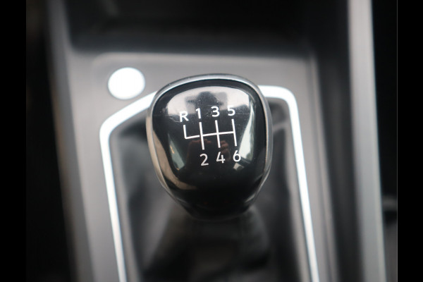 Volkswagen Golf 1.5 TSI Life Business / LED Volkswagen Golf 1.5 TSI Life Business / LED