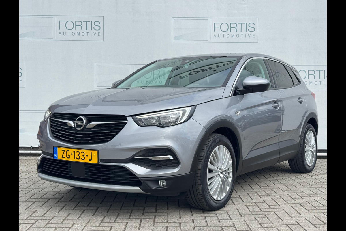 Opel Grandland X 1.2 Turbo Innovation NL-AUTO | NAVI | CARPLAY Opel Grandland X 1.2 Turbo Innovation NL-AUTO | NAVI | CARPLAY