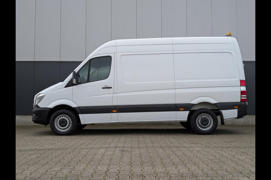 Mercedes-Benz Sprinter 316 160PK RWD 3500KG TREKHAAK AIRCO STANDKACHEL L2H2 Mercedes-Benz Sprinter 316 160PK RWD 3500KG TREKHAAK AIRCO STANDKACHEL L2H2