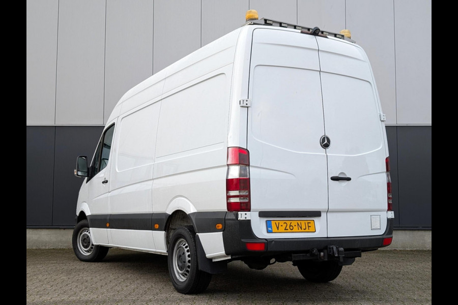 Mercedes-Benz Sprinter 316 160PK RWD 3500KG TREKHAAK AIRCO STANDKACHEL L2H2 Mercedes-Benz Sprinter 316 160PK RWD 3500KG TREKHAAK AIRCO STANDKACHEL L2H2