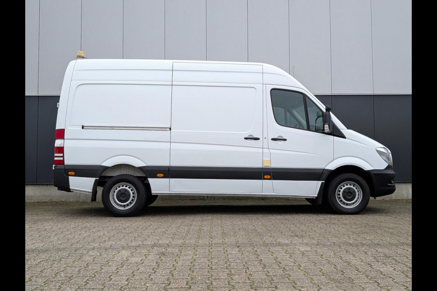 Mercedes-Benz Sprinter 316 160PK RWD 3500KG TREKHAAK AIRCO STANDKACHEL L2H2 Mercedes-Benz Sprinter 316 160PK RWD 3500KG TREKHAAK AIRCO STANDKACHEL L2H2