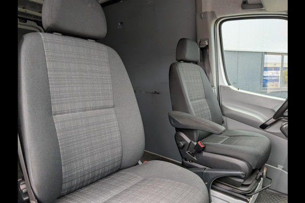 Mercedes-Benz Sprinter 316 160PK RWD 3500KG TREKHAAK AIRCO STANDKACHEL L2H2 Mercedes-Benz Sprinter 316 160PK RWD 3500KG TREKHAAK AIRCO STANDKACHEL L2H2