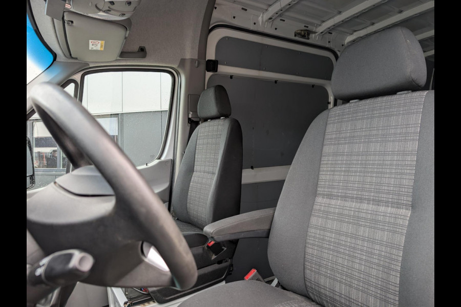 Mercedes-Benz Sprinter 316 160PK RWD 3500KG TREKHAAK AIRCO STANDKACHEL L2H2 Mercedes-Benz Sprinter 316 160PK RWD 3500KG TREKHAAK AIRCO STANDKACHEL L2H2