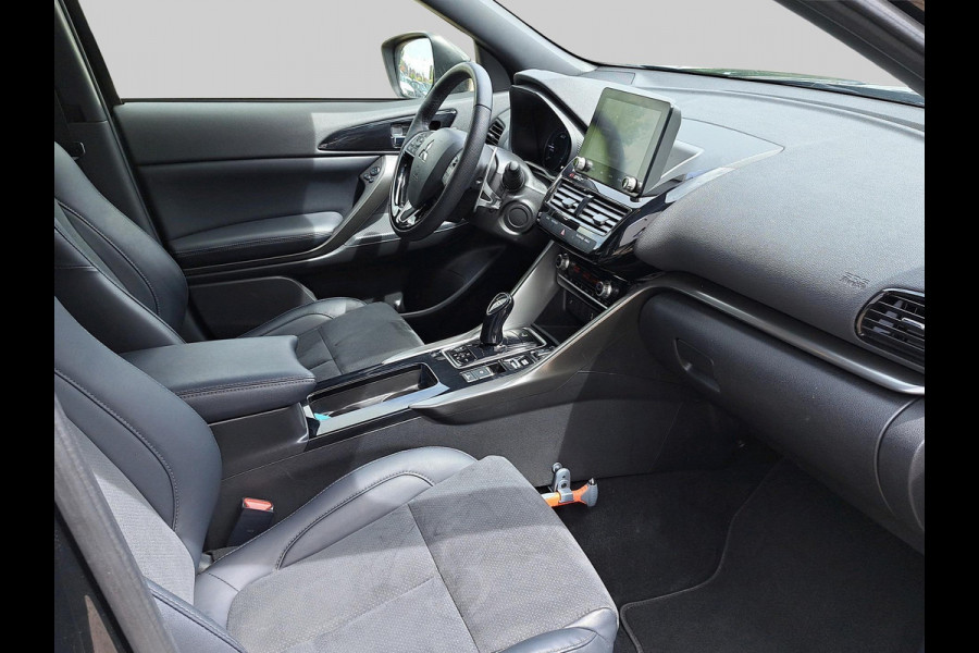 Mitsubishi Eclipse Cross 2.4 PHEV Black Edition | Adaptive Cruise | Navigatie | Apple Carplay | Android Auto Mitsubishi Eclipse Cross 2.4 PHEV Black Edition | Adaptive Cruise | Navigatie | Apple Carplay | Android Auto