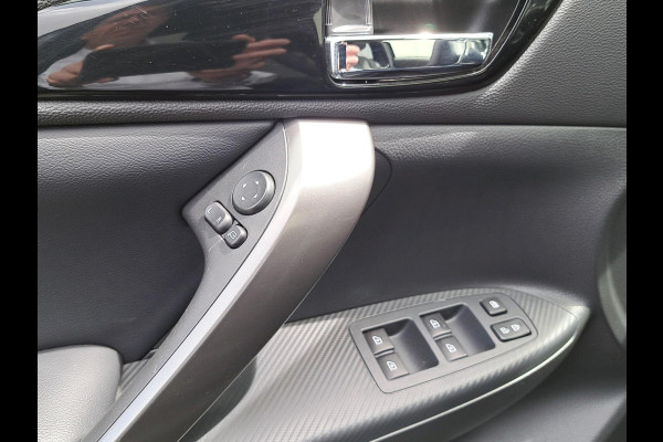 Mitsubishi Eclipse Cross 2.4 PHEV Black Edition | Adaptive Cruise | Navigatie | Apple Carplay | Android Auto Mitsubishi Eclipse Cross 2.4 PHEV Black Edition | Adaptive Cruise | Navigatie | Apple Carplay | Android Auto