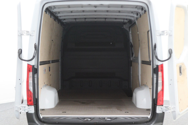 Mercedes-Benz Sprinter 317 CDI Aut. L2H1 Leer, 3-Zits, Camera, Standkachel, Apple Carplay, Cruise, DAB Mercedes-Benz Sprinter 317 CDI Aut. L2H1 Leer, 3-Zits, Camera, Standkachel, Apple Carplay, Cruise, DAB