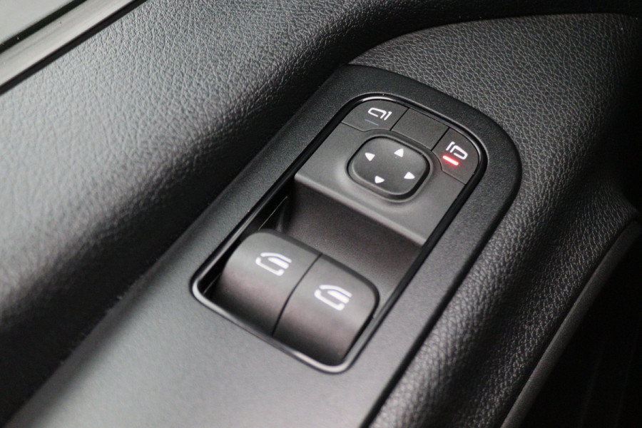 Mercedes-Benz Sprinter 317 CDI Aut. L2H1 Leer, 3-Zits, Camera, Standkachel, Apple Carplay, Cruise, DAB Mercedes-Benz Sprinter 317 CDI Aut. L2H1 Leer, 3-Zits, Camera, Standkachel, Apple Carplay, Cruise, DAB