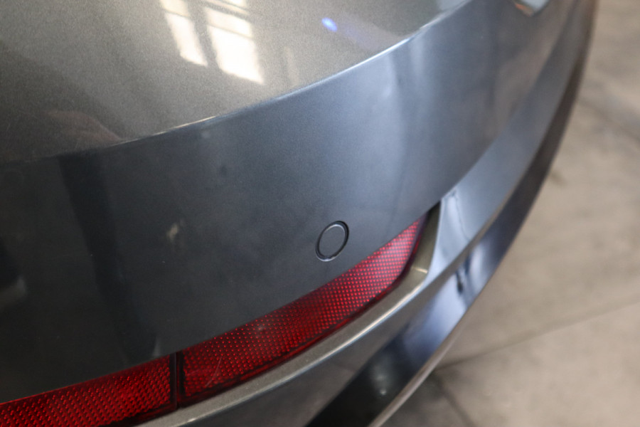 Volkswagen Touran 1.5 TSI Highline Business R Navigatie Full-led Adaptive-Cruise