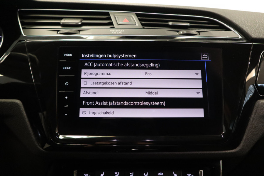 Volkswagen Touran 1.5 TSI Highline Business R Navigatie Full-led Adaptive-Cruise