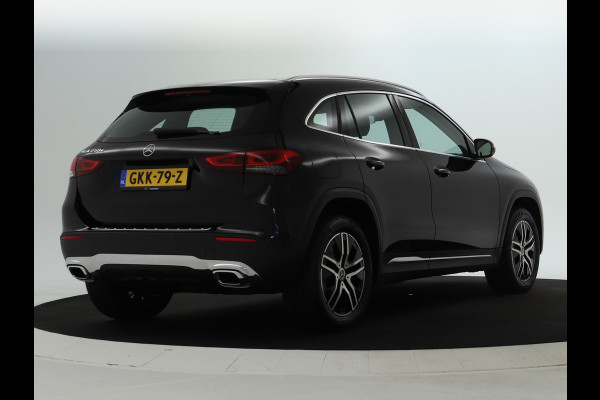Mercedes-Benz GLA 250 e Plug-Hybride | Achteruitrijcamera | Apple Carplay | Sfeerverlichting | Dodehoekassistent | Inclusief 24 maanden MB Certified garantie voor Europa.