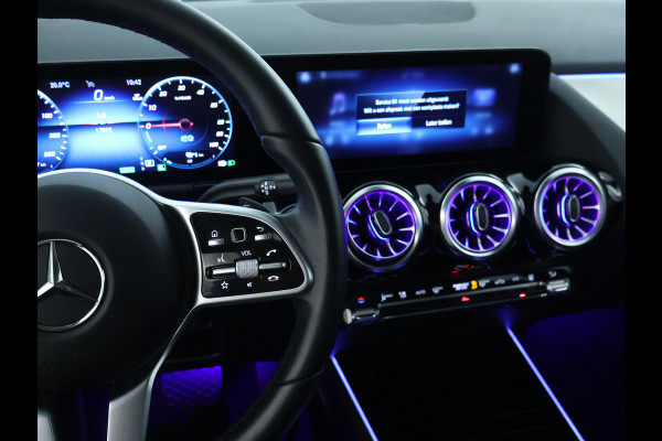 Mercedes-Benz GLA 250 e Plug-Hybride | Achteruitrijcamera | Apple Carplay | Sfeerverlichting | Dodehoekassistent | Inclusief 24 maanden MB Certified garantie voor Europa.