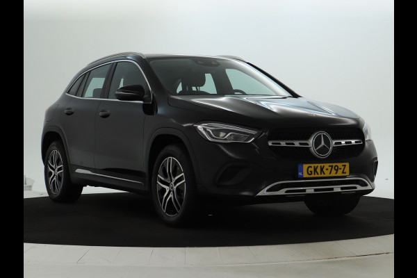Mercedes-Benz GLA 250 e Plug-Hybride | Achteruitrijcamera | Apple Carplay | Sfeerverlichting | Dodehoekassistent | Inclusief 24 maanden MB Certified garantie voor Europa.