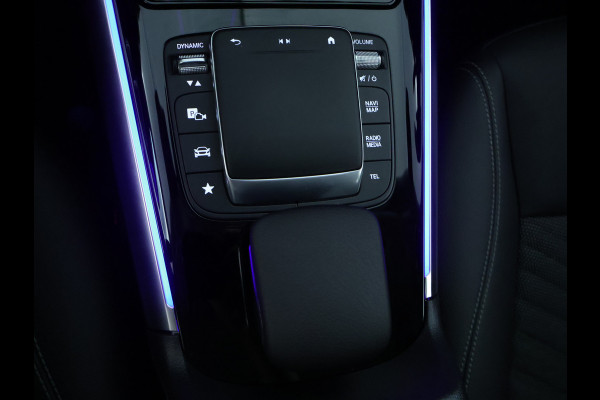 Mercedes-Benz GLA 250 e Plug-Hybride | Achteruitrijcamera | Apple Carplay | Sfeerverlichting | Dodehoekassistent | Inclusief 24 maanden MB Certified garantie voor Europa.