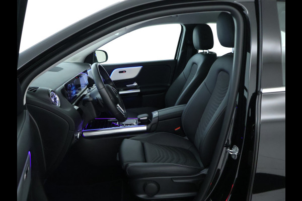 Mercedes-Benz GLA 250 e Plug-Hybride | Achteruitrijcamera | Apple Carplay | Sfeerverlichting | Dodehoekassistent | Inclusief 24 maanden MB Certified garantie voor Europa.